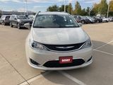 Certified 2019 Chrysler Pacifica Touring-L w/ Premium Audio Group image 2