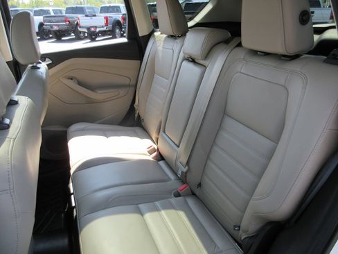 Used 2018 Ford Escape Titanium FWD image 22