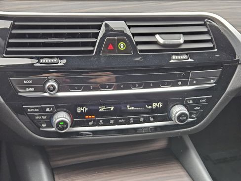 Used 2021 BMW 530i w/ Convenience Package image 21