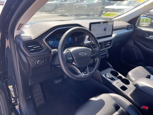 Used 2024 Ford Escape Platinum AWD/4WD image 11