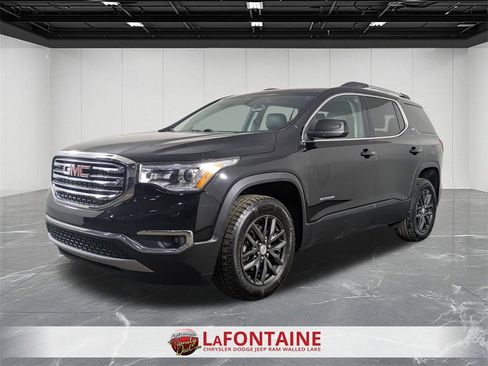 Used 2018 GMC Acadia SLT image 1