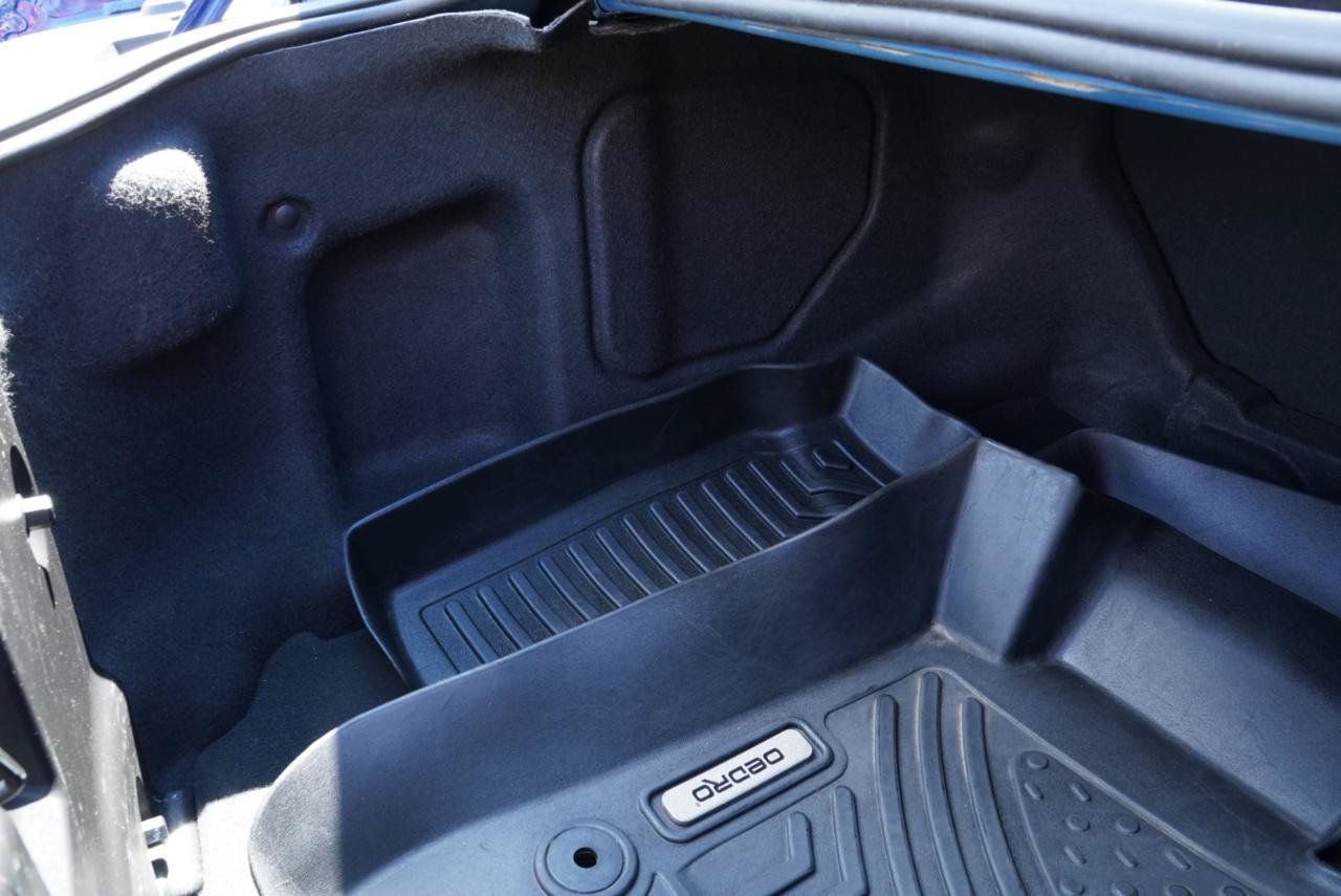 Used 2020 Chevrolet Camaro SS RWD image 46