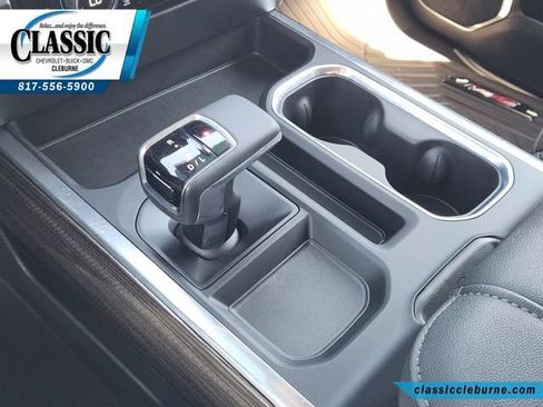 Used 2025 Chevrolet Silverado 1500 LT Trail Boss w/ Convenience Package II image 25