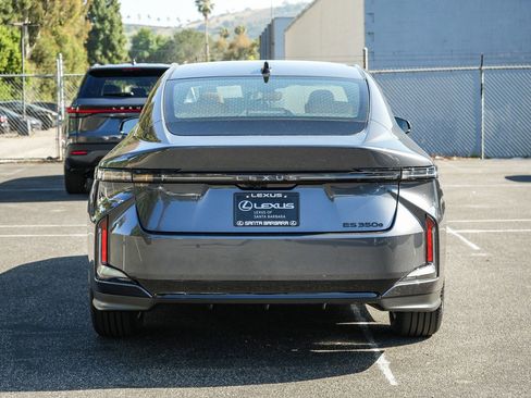 New 2026 Lexus ES 350e FWD image 5