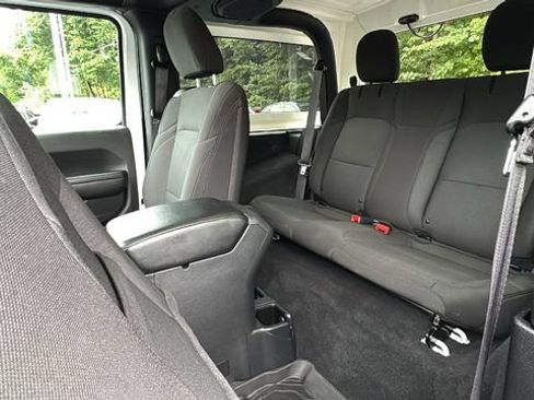 Used 2021 Jeep Wrangler Sport AWD/4WD image 26