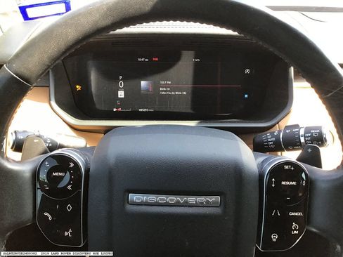 Used 2019 Land Rover Discovery HSE Luxury AWD/4WD image 7