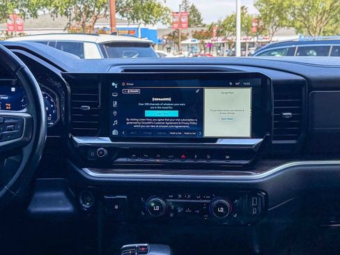 Used 2022 Chevrolet Silverado 1500 RST AWD/4WD image 16