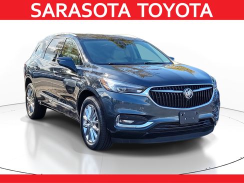 Used 2021 Buick Enclave Essence image 1