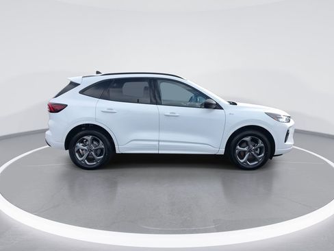 Used 2023 Ford Escape ST-Line AWD/4WD image 9