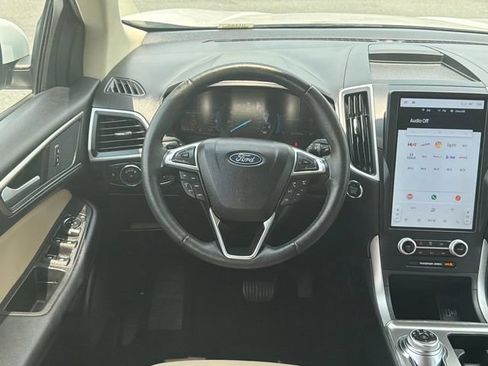 Used 2022 Ford Edge SEL w/ Convenience Package AWD/4WD image 24