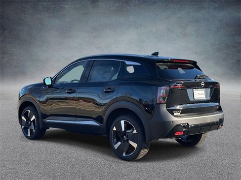 New 2026 Nissan Kicks SR image 4