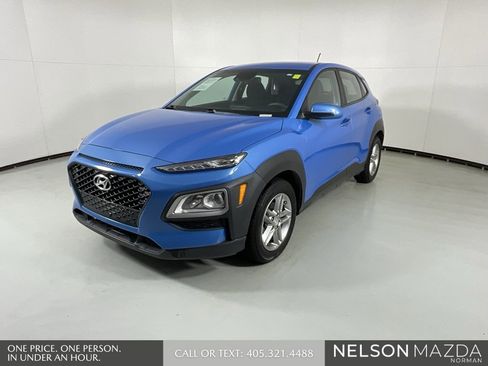 Used 2021 Hyundai Kona SE image 4