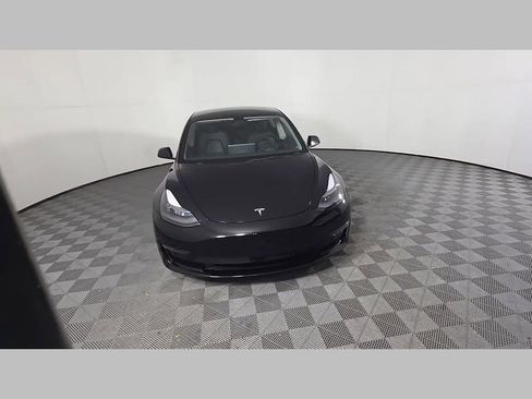 Used 2022 Tesla Model 3 Standard Range image 49