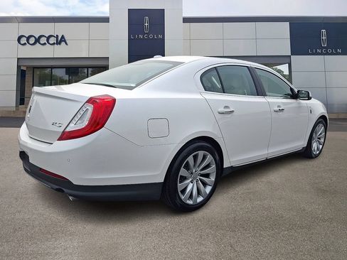 Used 2014 Lincoln MKS FWD image 4