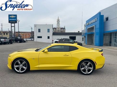Used 2018 Chevrolet Camaro SS RWD image 1