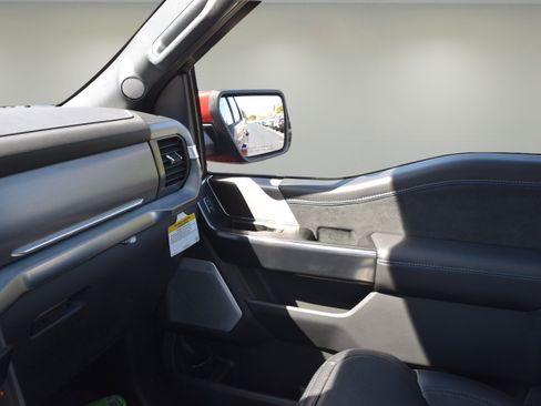 Used 2025 Ford F150 Platinum w/ Equipment Group 702A High image 10