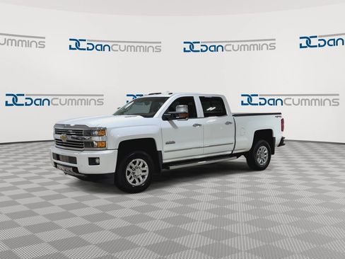 Used 2015 Chevrolet Silverado 3500 High Country w/ Duramax Plus Package AWD/4WD image 4