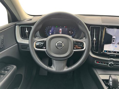 Certified 2025 Volvo XC60 B5 Plus image 13