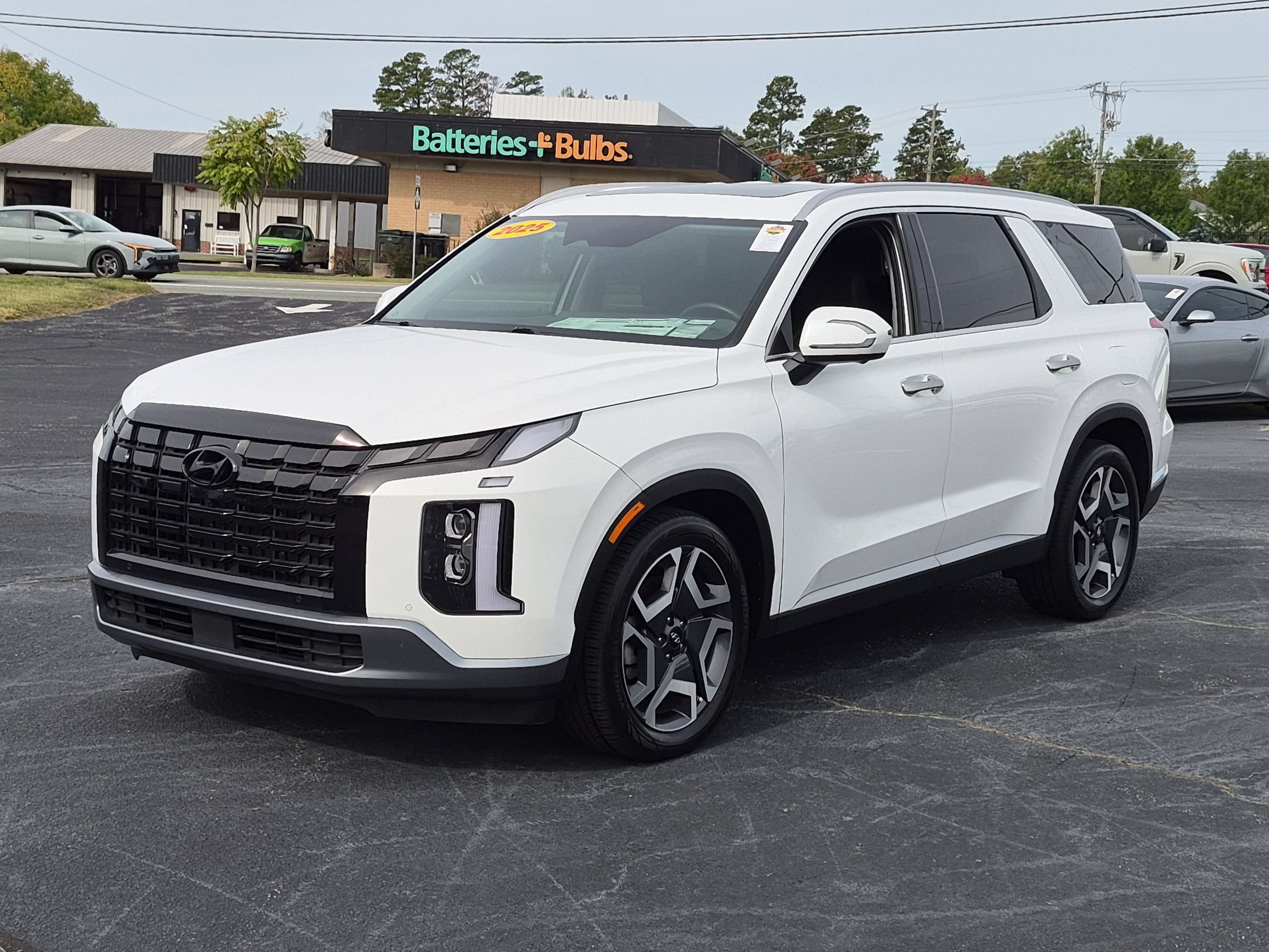 Used 2025 Hyundai Palisade Limited AWD/4WD image 1