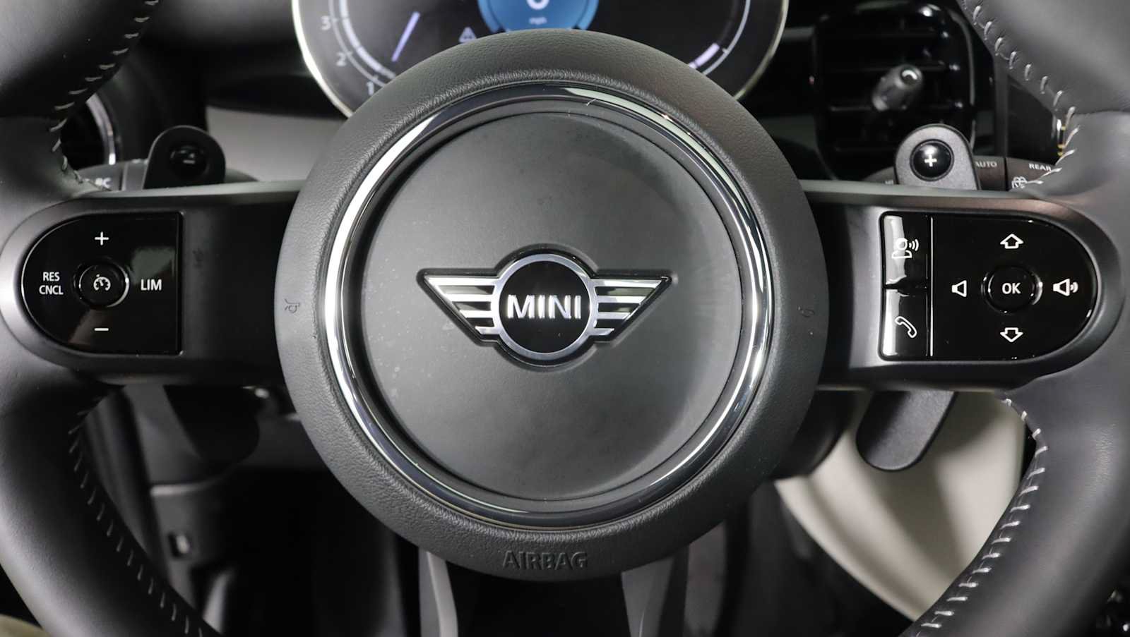 Used 2024 MINI Cooper S FWD image 21
