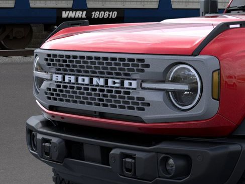 New 2025 Ford Bronco Badlands w/ Sasquatch Package AWD/4WD image 19