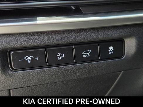 Used 2025 Kia Telluride S FWD image 21