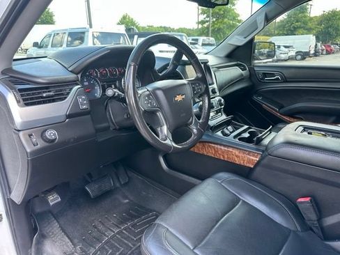 Used 2018 Chevrolet Tahoe Premier RWD image 14