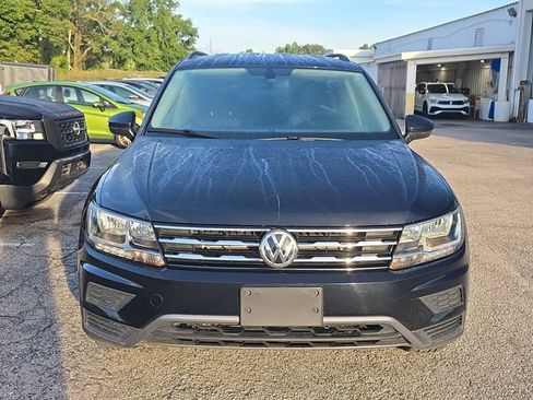 Used 2019 Volkswagen Tiguan SE w/ 3rd Row Seat Package AWD/4WD image 2