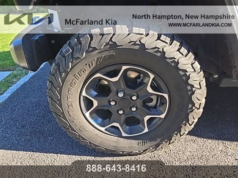 Used 2022 Jeep Wrangler Unlimited Rubicon 4xe w/ Cold Weather Group image 28