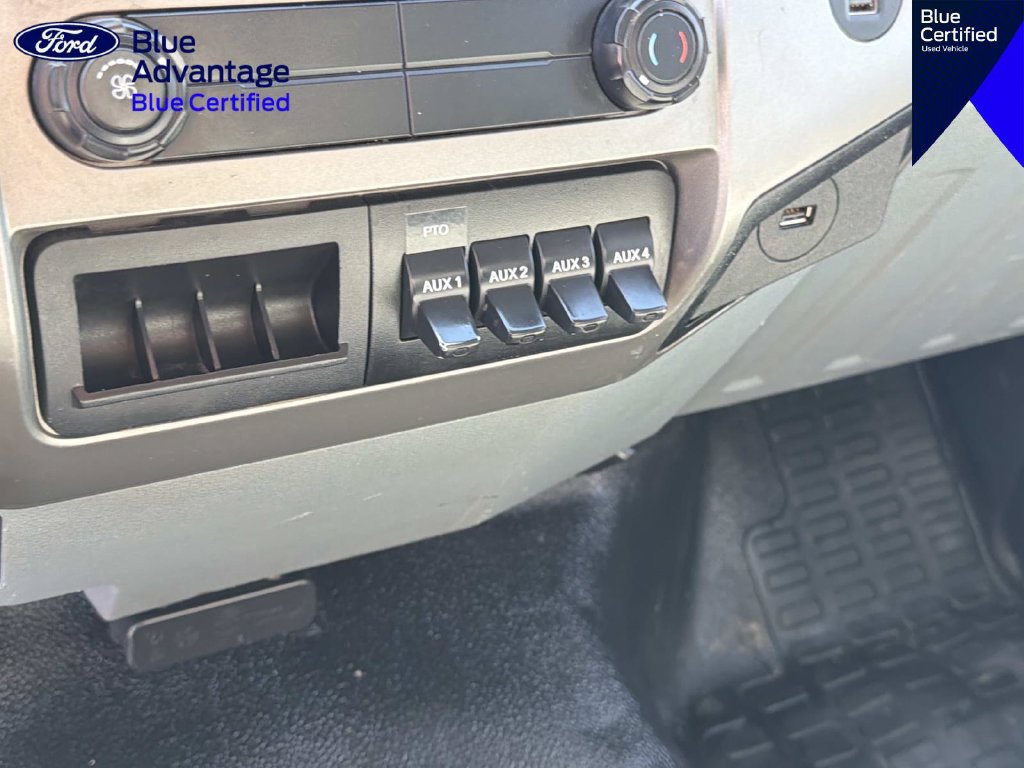 Used 2022 Ford F650 2WD Regular Cab Super Duty image 19