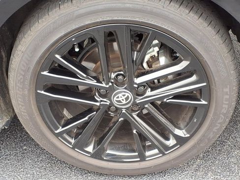 Used 2025 Toyota Camry SE w/ Multimedia Upgrade Package image 10