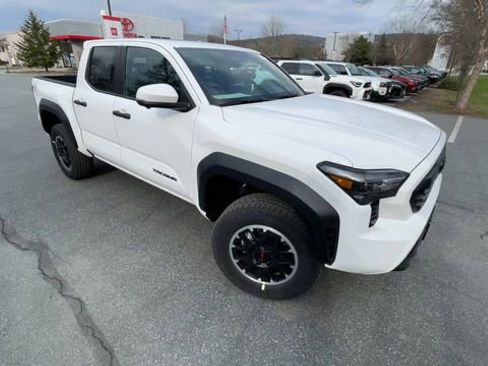 New 2026 Toyota Tacoma TRD Off-Road AWD/4WD image 2