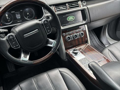 Used 2017 Land Rover Range Rover HSE image 37