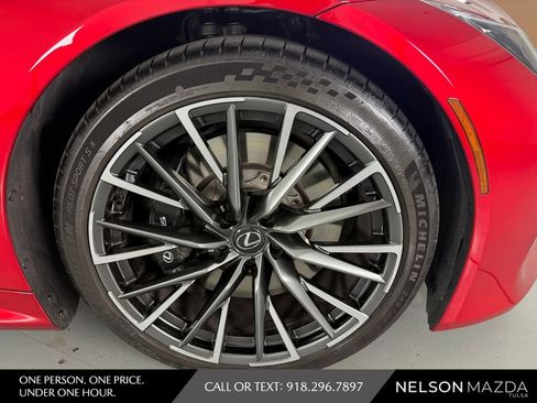Used 2025 Lexus LC 500 Coupe w/ Dynamic Handling Package RWD image 14