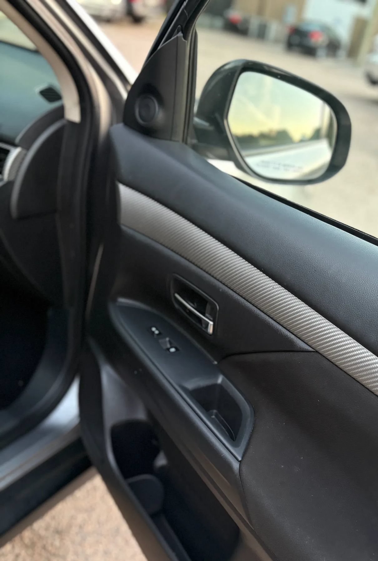 Used 2018 Mitsubishi Outlander ES AWD/4WD image 26
