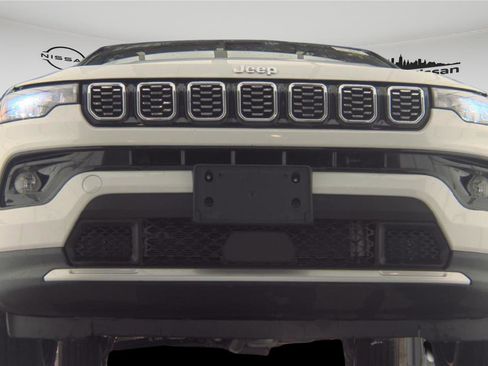 Used 2025 Jeep Compass Limited AWD/4WD image 20