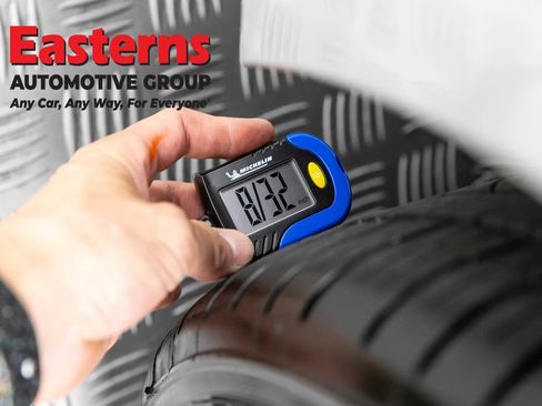 Used 2019 Lexus ES 350 Ultra Luxury w/ Accessory Package FWD image 31