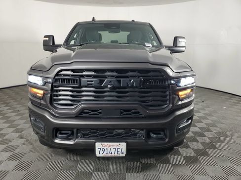 Used 2025 RAM 2500 Big Horn AWD/4WD image 9