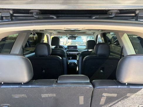 Used 2022 Kia Telluride S FWD image 17