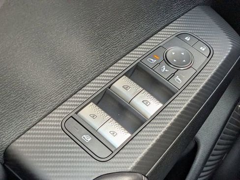 New 2026 Mitsubishi Outlander SE FWD image 25