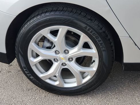 Used 2018 Chevrolet Volt Premier w/ Driver Confidence Package image 12