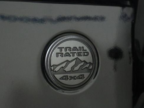 Used 2022 Jeep Wrangler Unlimited Sport image 35