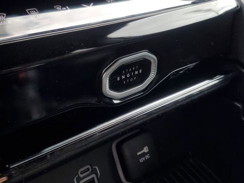 New 2026 Jeep Grand Cherokee Altitude AWD/4WD image 19
