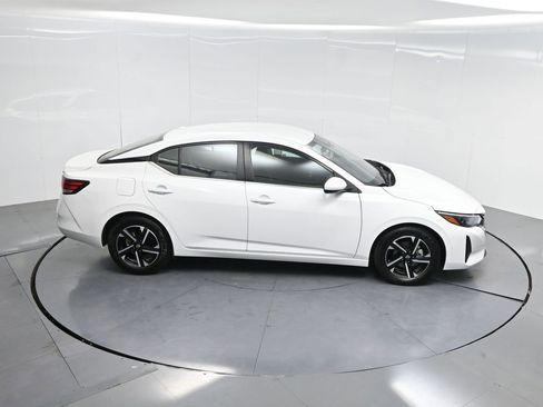 Used 2024 Nissan Sentra SV image 50