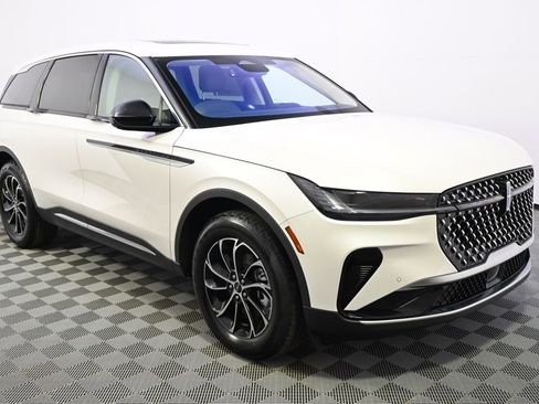 New 2026 Lincoln Nautilus Premier w/ Equipment Group 102A image 8