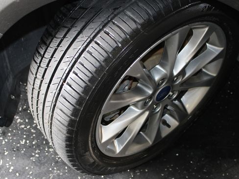 Used 2017 Ford Fusion Energi Titanium FWD image 43