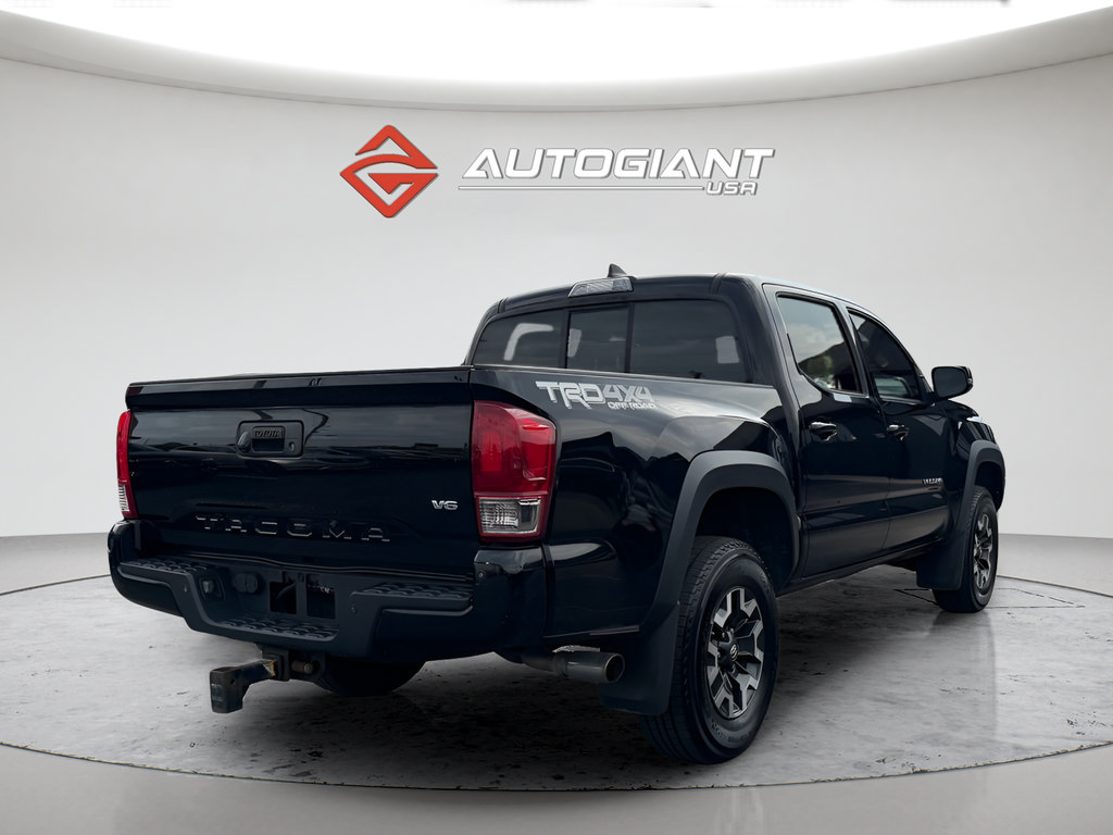 Used 2016 Toyota Tacoma TRD Off-Road AWD/4WD image 7