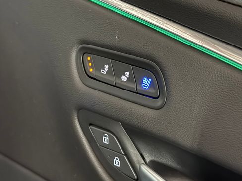 Certified 2023 Cadillac Escalade Premium Luxury image 54