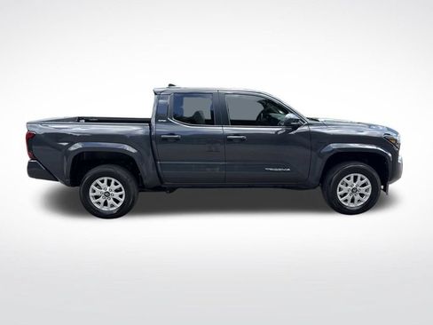 Used 2024 Toyota Tacoma SR5 w/ SR5 Upgrade Package RWD image 4