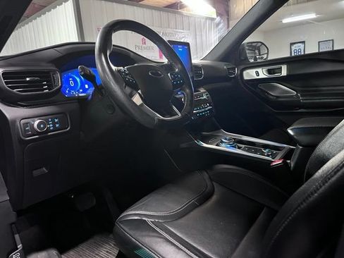 Used 2020 Ford Explorer ST w/ Premium Technology Package AWD/4WD image 11